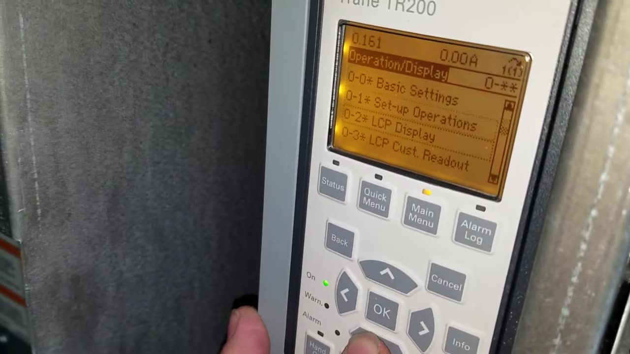 Replace and Program TR200 VFD on a Trane Voyager