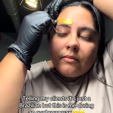 Eyebrow Waxing in Illinois Using Sexy Smooth Golden Allure Hard Wax | @ezioesthetics Tutorial
