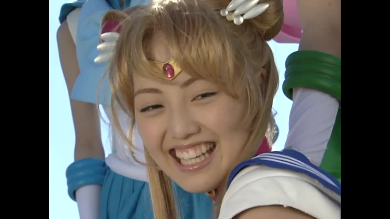 Usagi & Mamoru sailor moon live action act 10 Usagi healing everyone with her moon rod