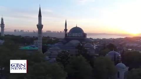 Iran's Jesus Revolution? Mosques Close as 1 Million Muslims Accept Christ