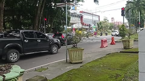 Unexpected Moment at a Busy Intersection | Real Street Scene