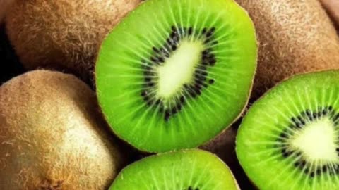 रोज़ाना कीवी खाने के तीन ज़बरदस्त फायदे #health #shorts #viral #trending #like #fact #reels