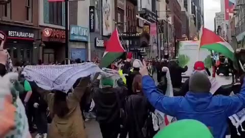 Toronto St Patrick’s Day parade turns into Palestine March ‘Irish for Palestine.’