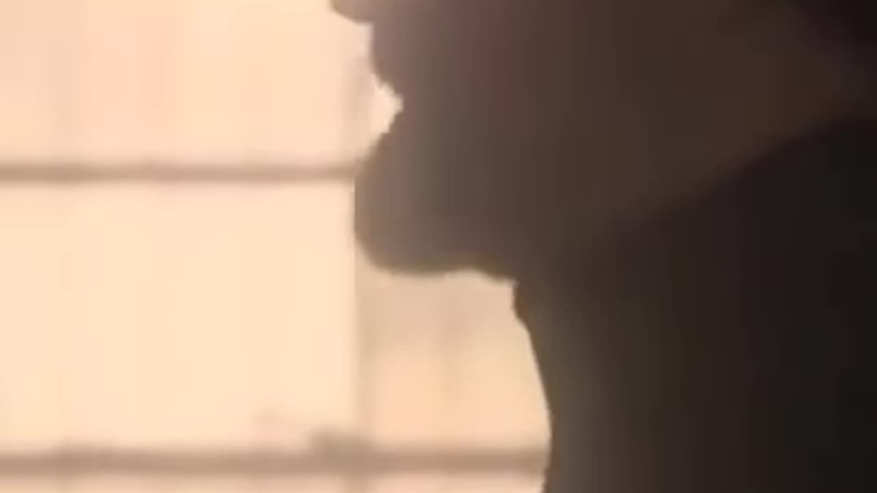 Shes a Cun-Tree Music Fan