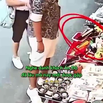 STEALING IS IN THEIR DNA: An Indian couple visiting Vietnam steal items from a local vendor
