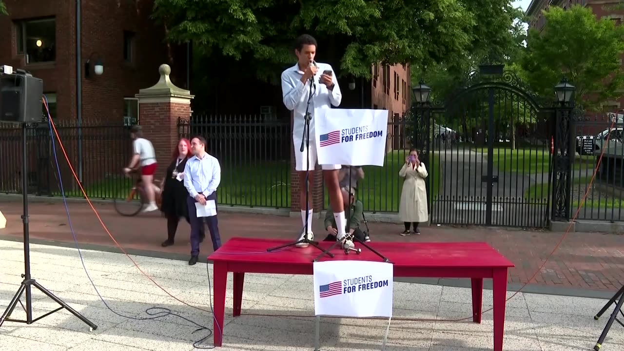 Harvard students, faculty rally in support of international students