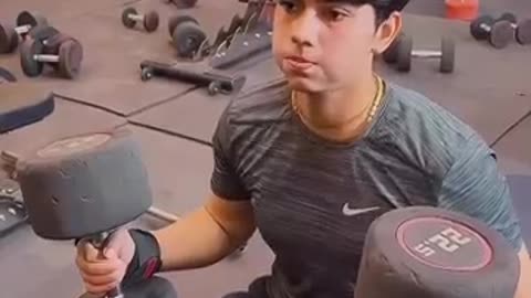 Gym Main body transformation # viral videos # first vlog # trending vlog # fitkari vlog # new video.