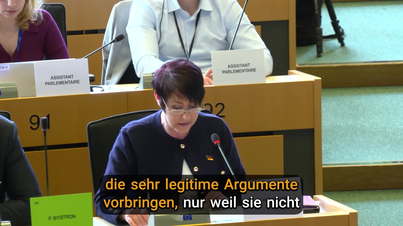 EUDS: Bekämpfung ausländischer Einmischung oder inländischer Opposition?
