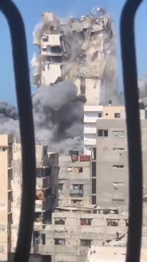 The occupation has destroyed AlGhafri Tower, one of Gaza’s most iconic landmarks
