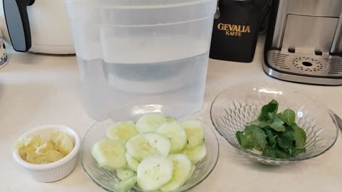 How to make cucumber water, more information in description