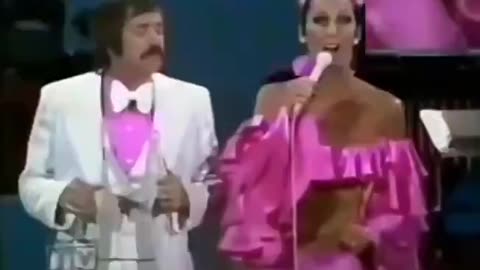 I have posted a video of Cher having the same floppy issue as Michelle Obama