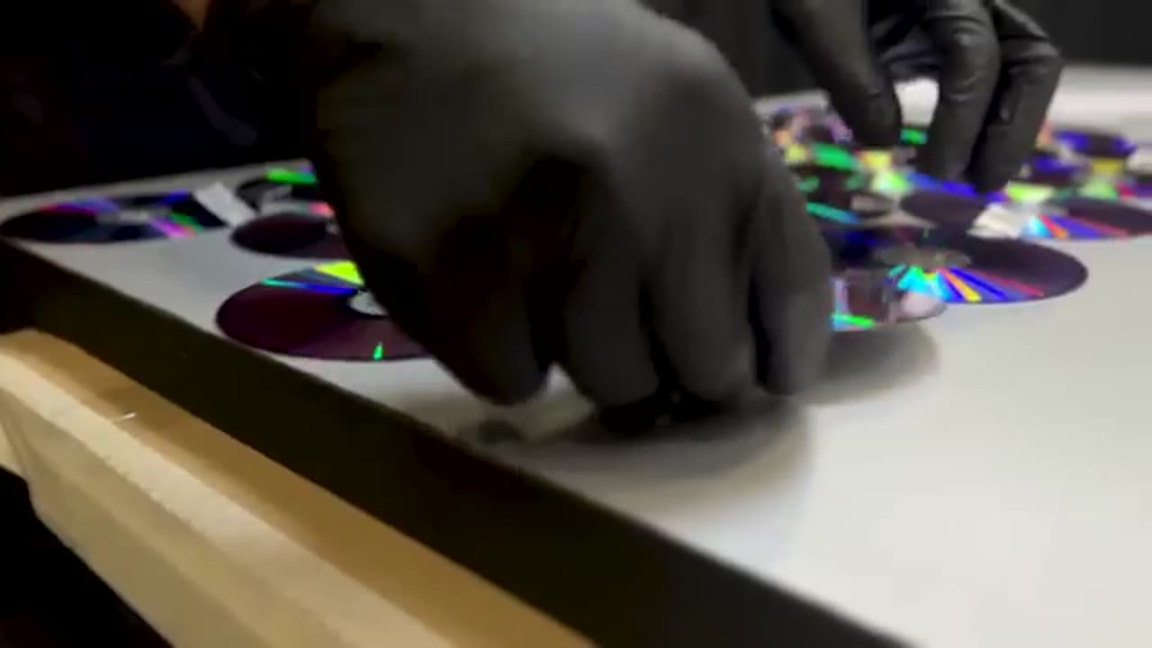 Tutorial: Homemade Powerful 3000w Photovoltaic Solar Panel with CD / DVD