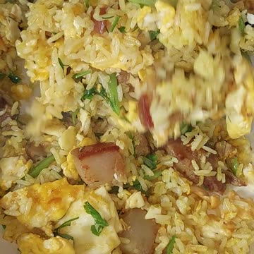 Fried Rice with Adobo. #3ThreeEggs #3ggs #PanlasangPinoy #lutongbahay #MadiskartengNanay #friedrice