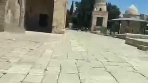 Occupying Israel has completely emptied the Al-Aqsa Mosque by expelling all the Muslims.