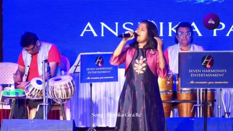 Jhumka Gira Re Live Performance