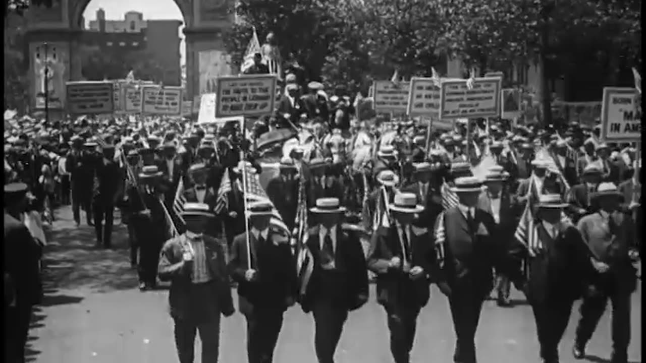 [STOCK NEWSREEL EXCERPTS] - [STOCK NEWSREEL EXCERPTS] - cbs-cbswwi-317
