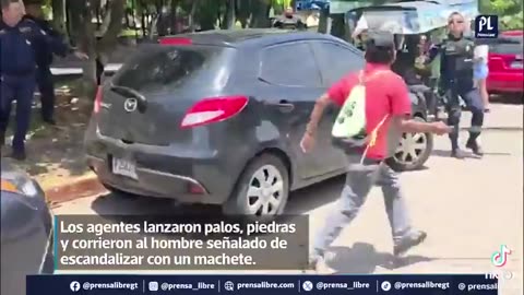 Guatemala Cops Chase Rampaging Hussar Armed with a Saber 😲