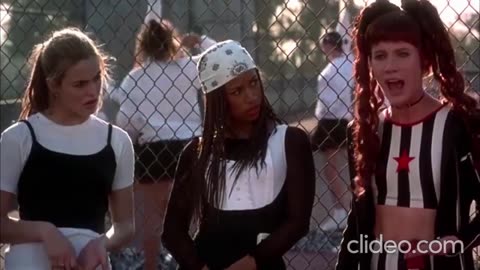 ICE SPICE - ACTIN A SMOOCHIE (VIDEO)