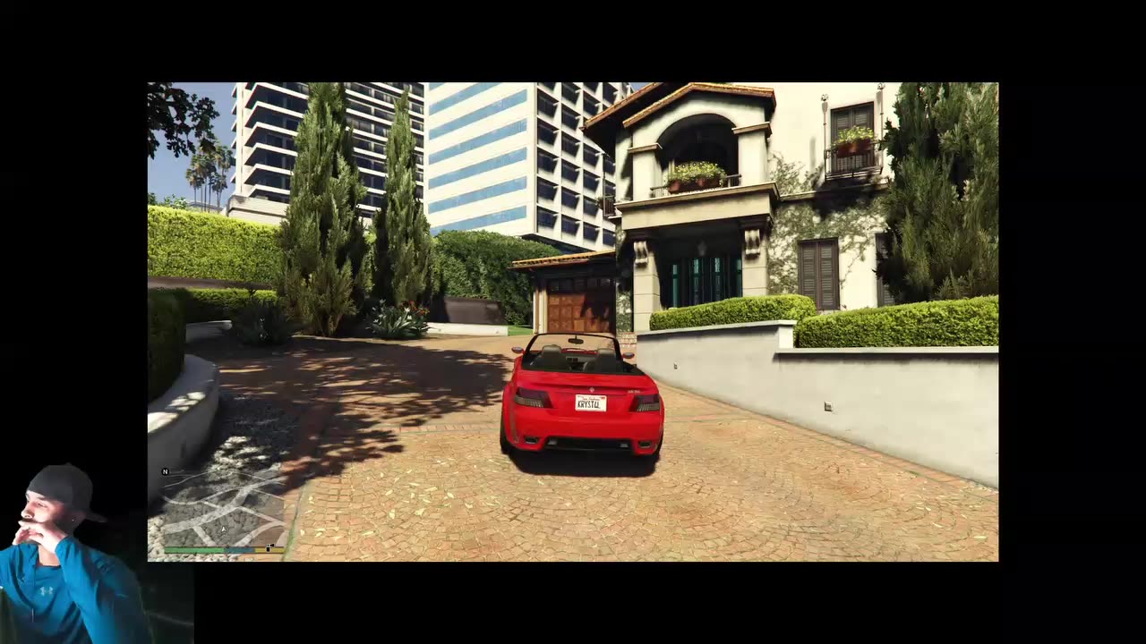 REACTING, EDITING, GAMING... WHO SAID MULTITASKING WAS DEAD?