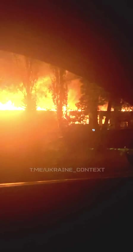 Insane Fires Tearing Through Headquarters of 51st Army in the Occupied city of Yenakiieve