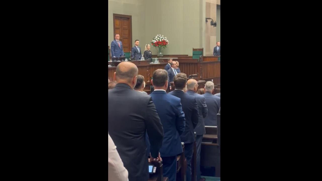 Polish Parliament stopped & held a moment of silence and prayer for Charlie Kirk