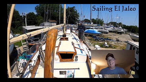 S05E39 - Deck Resurfacing with Total Boat Total Tread