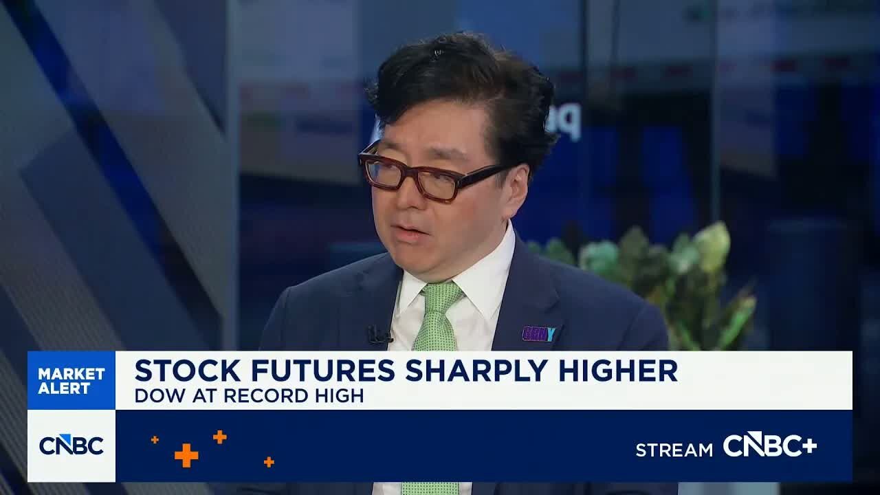 Expect AI stocks like Nvidia to rerate higher, says Fundstrat's Tom Lee