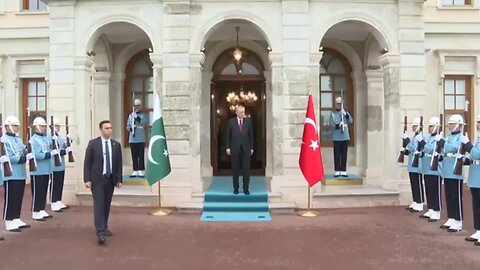 Turkish President Recep Tayyib Erdogan receives Pakistani Prime Minister Shahbaz Sharif
