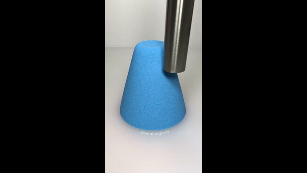 ASMR_Satisfying_Relaxing_ASMR_Kinetic_Sand_#shorts😎