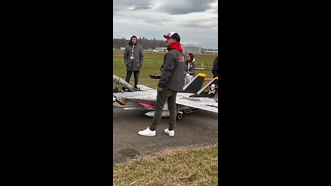 Love All Life Always #509 - An Amazing RC Model Of The F-14 Tomcat. Not AI!