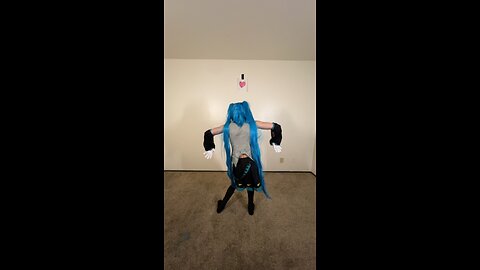 Miku tries to do the orange justice