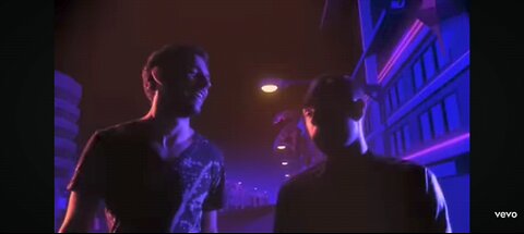 Bag Raiders Shooting Stars