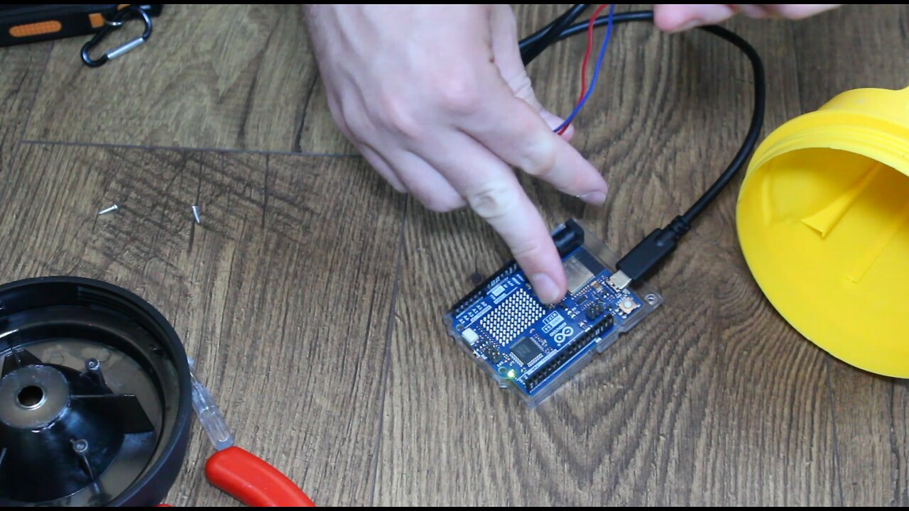 The Flashlight with Wifi! 🔦