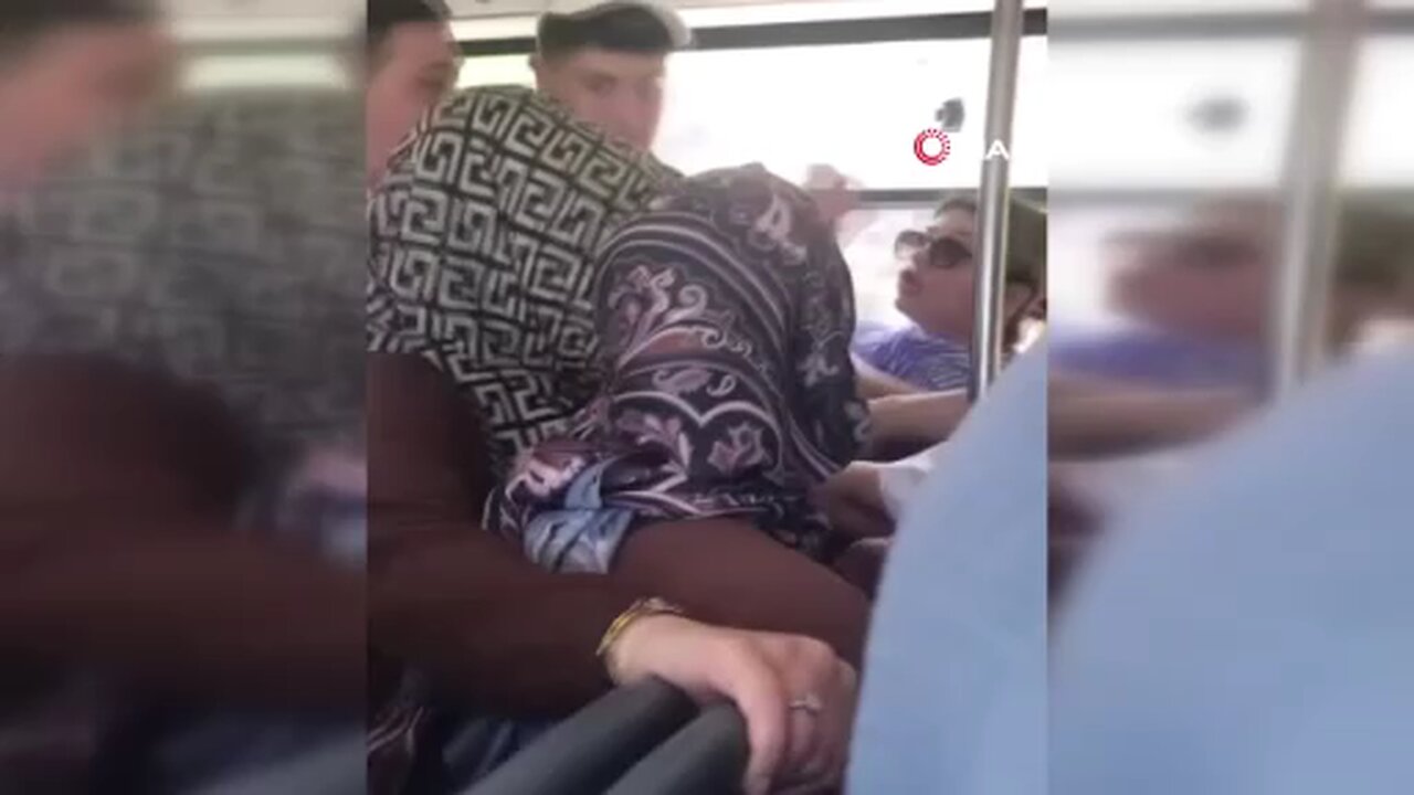 Elazığ’da kadınların otobüste kavgası kameraya yansıdı