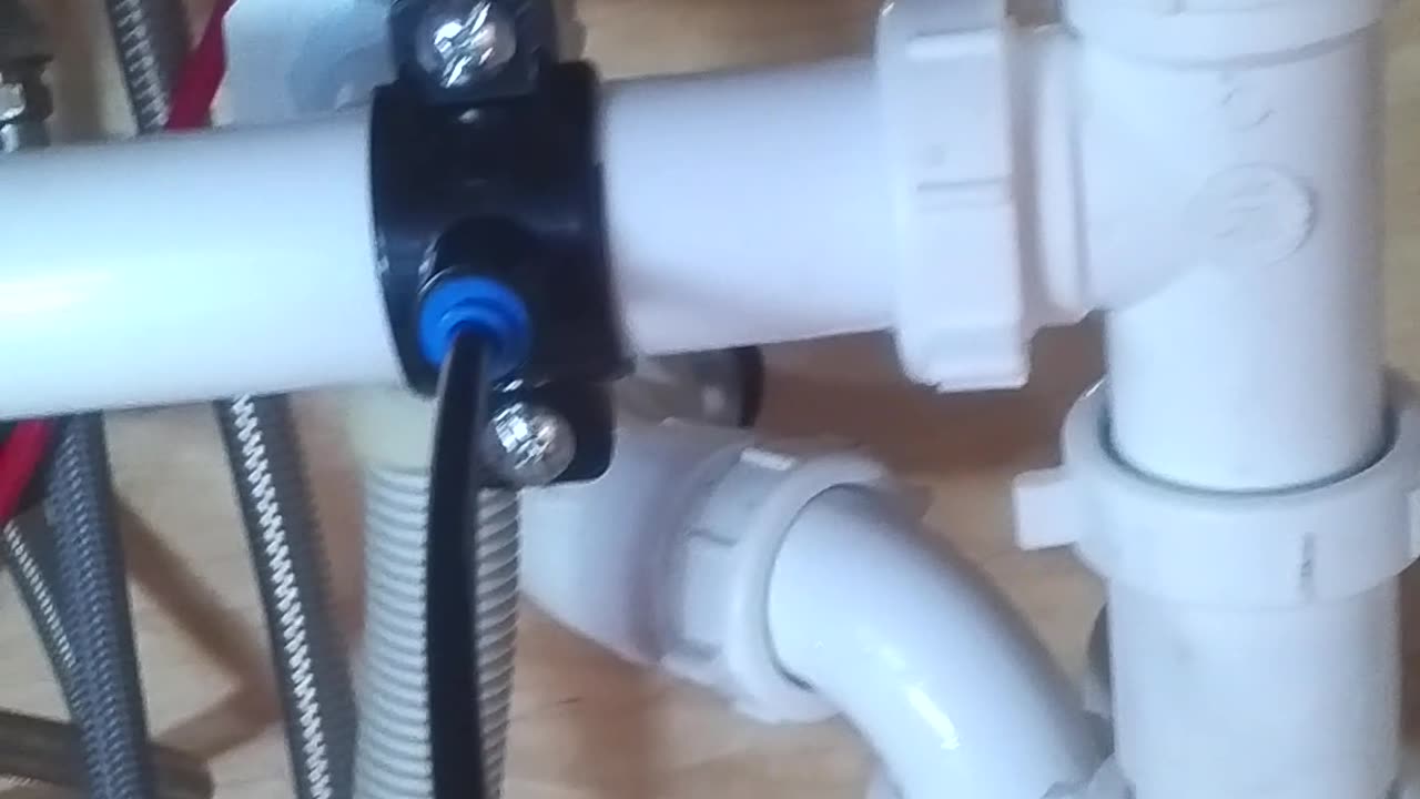 3 of 3 vids on install with deleted garbage disposal (test for leaks)