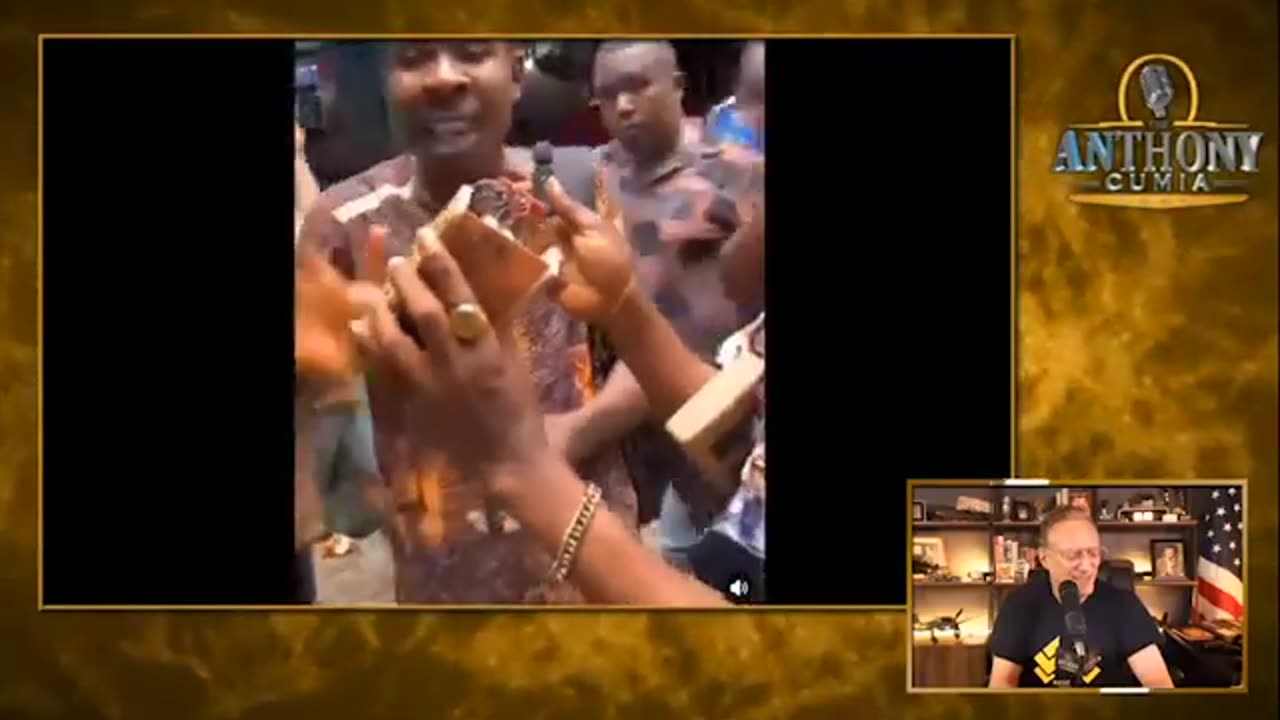 "African Genius" Invents Iphone" 😂 🤣