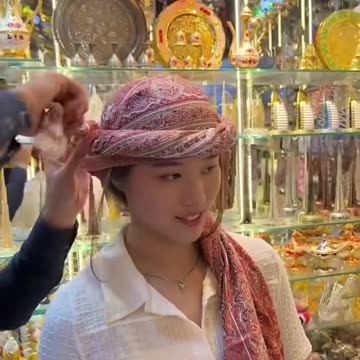 How do we look?? 🧣 #shorts #dubai #travel