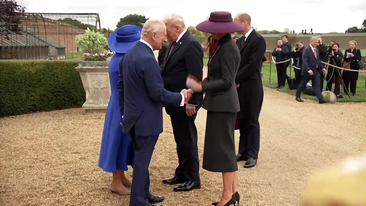Trump welcomed by King Charles in unprecedented second UK state visit