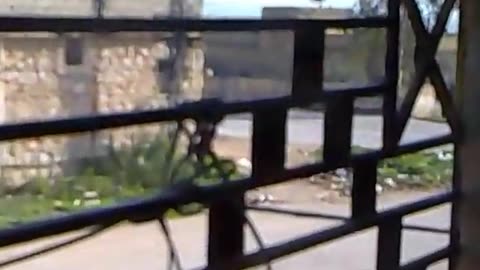 Syria war Taftanaz, Idlib Rebels hit T-72 by IED (Al-Haq Brigade) 2012.04.03