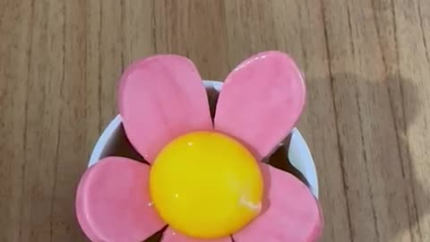 Ceramic Flower That Separates Egg White and Yolk