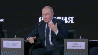 Putin anuncia que mantendrá una conversación telefónica con Trump