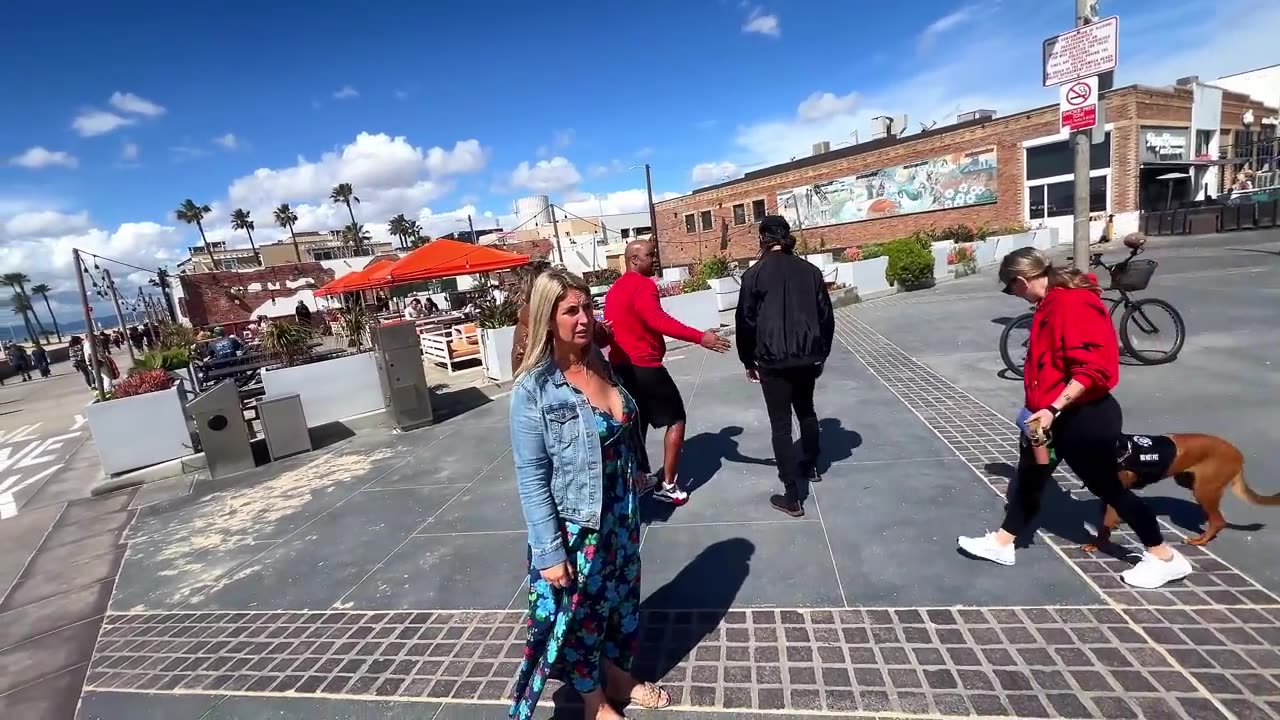 Harassed, Threatened, ASSAULTED On The Pier - Over A CAMERA (720p60fps)