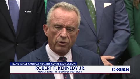 "I know what a healthy child is supposed to look like" ⚡ RFK Jr