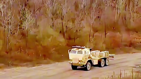 🇺🇸 Testing of unmanned MLRS.