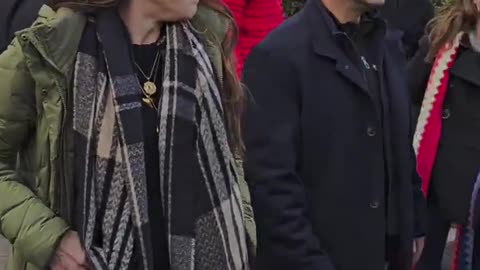 Former President Joe Biden surprised Massachusetts citizens as he strolled downtown Nantucket.