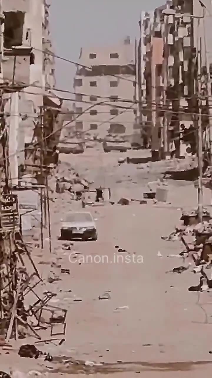 Israeli tanks and military vehicles infiltrate Al-Shifa Street