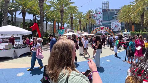 Fresh Attacks Vidcon!