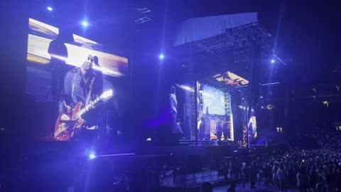 Fade Away - Oasis Live 25