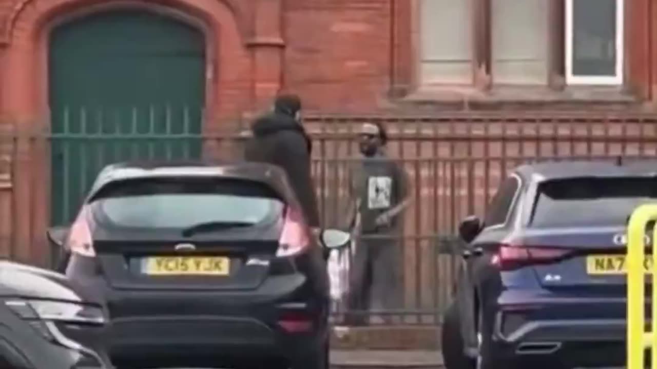 As four officers arrest a Briton for a tweet, the usual suspect with an 8-inch knife