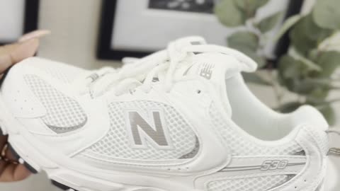Summer essentials with the New Balance 530s 🤍